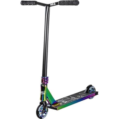 NKD Trottinette de Stunt – Rally V4 | Roulements Haute Performance ABEC-9 | Guidon Rotatif à 360° pour Le Freestyle | Alliage d’Aluminium 6061 Durable (Arc-en-Ciel)