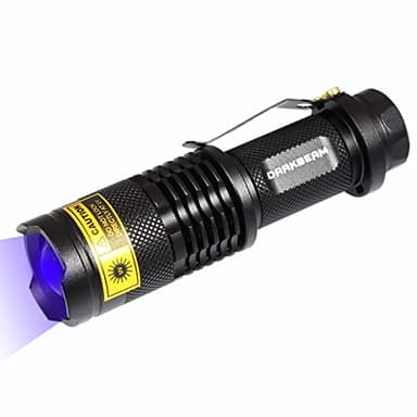 DARKBEAM Lampe Torche UV 365nm Lumière Noire Mini Lampe de poche, Mini Lampe de Wood LED ultraviolettes focale réglable Détecteur d'urine pour animaux pour ambre, identification de fichier, résine