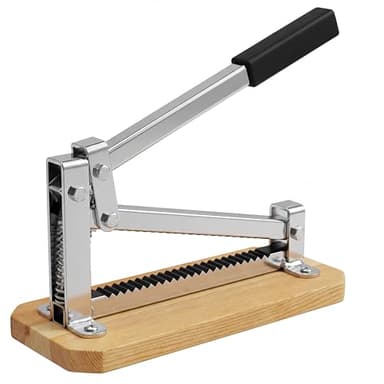 Pelamatic - Casse-Noisette Manuel | Polyvalent pour Amandes, Noisettes | Compact et Portable | Fer et Bois Robuste | Ajustable pour Toutes Tailles, Gris, Marron