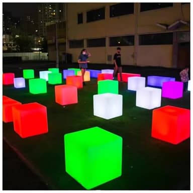 exproyzk Cube Lumineux étanche Lampadaire LED cubique avec télécommande, intensité Variable Veilleuse Rechargeable pour intérieur et extérieur, idéal pour Une fête sur la terrasse(25cm)