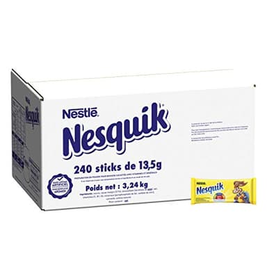 NESQUIK Sticks Chocolat en Poudre - Dose Individuelle 13,5g - Cacao en Poudre à Mélanger avec du Lait - Préparation Instantanée pour le Petit Déjeuner - Carton de 240 Dosettes de 13,5g