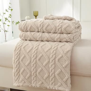 WONGS BEDDING Couverture douillette en laine d'agneau - 220 x 240 cm - Motif losanges - Couverture polaire douce et chaude - Pour lit et canapé, beige